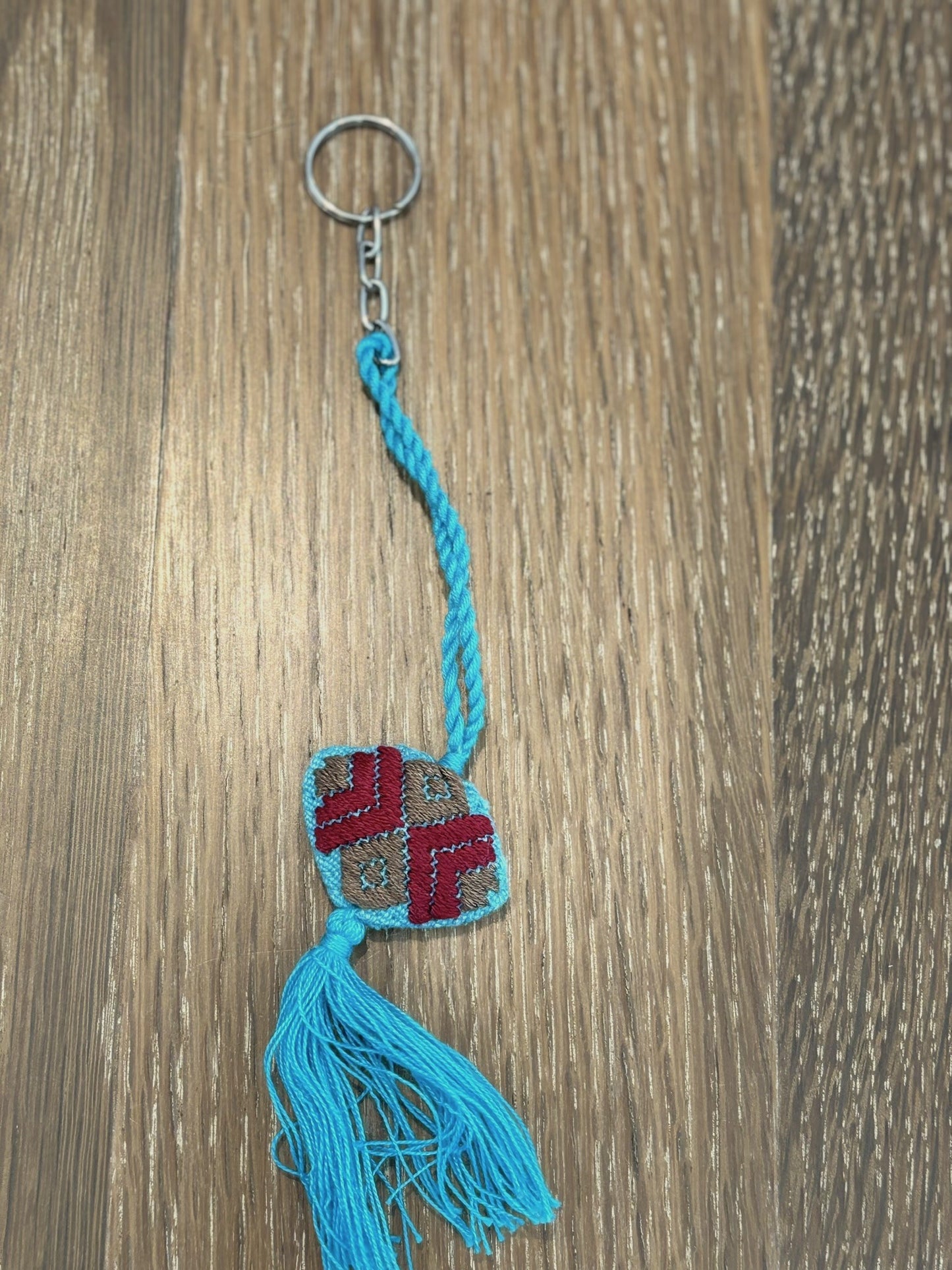 Blue Raíces Pendant