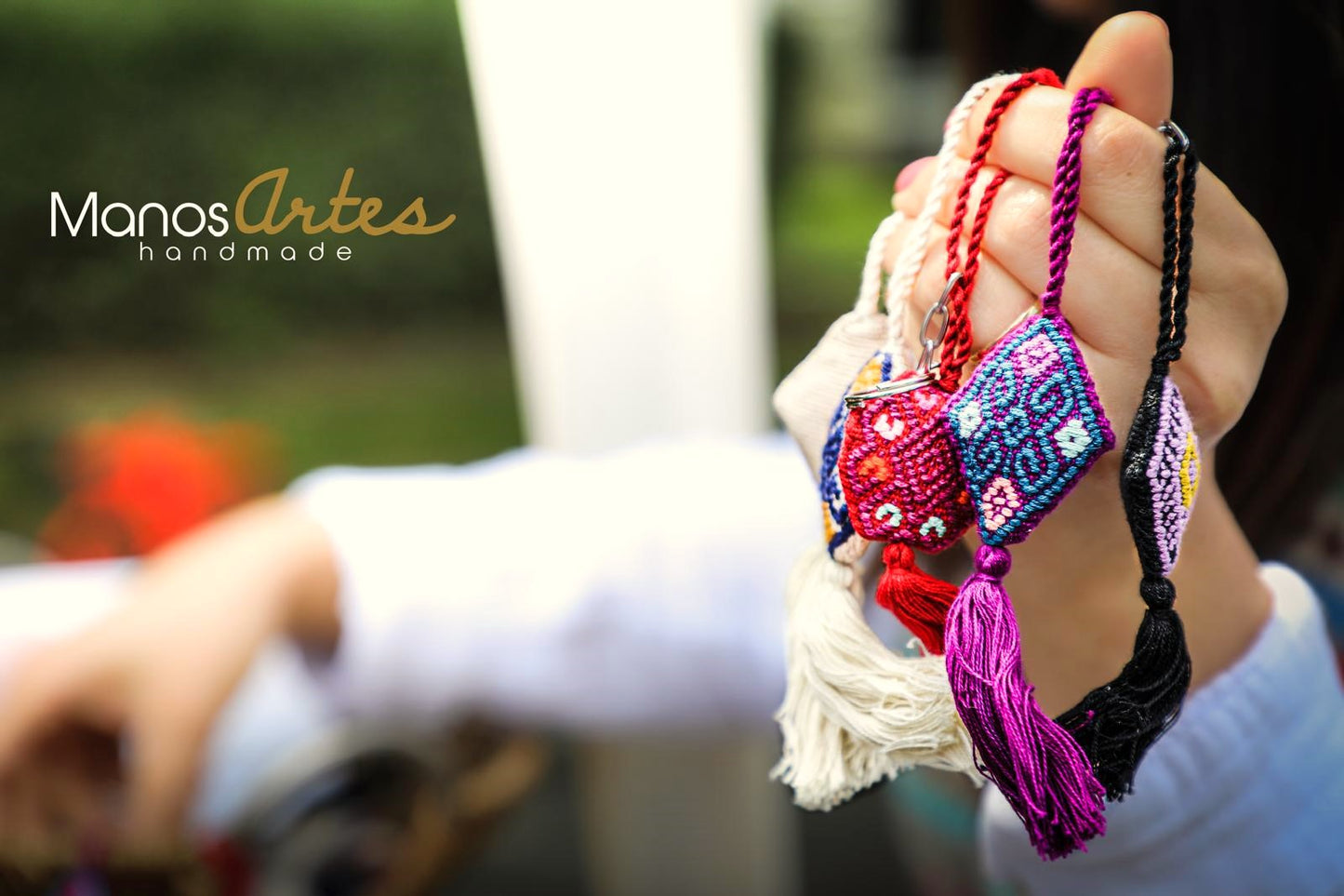 Red and Pink Raíces Pendant